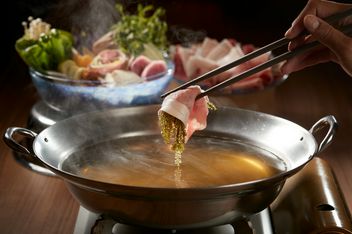 金阿古和山城牛肉涮涮锅琉球别邸