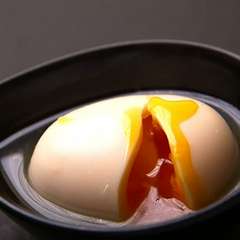 黄身がとろけるおでん「至高の半熟たまご」