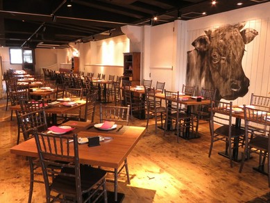 ゆっくり落ち着きながら、まずはお腹を満たして