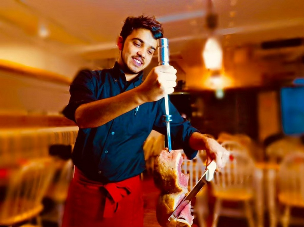 【シュラスコ食べ放題】都内最多２０種類シュラスコ食べ放題！