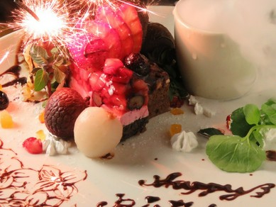 記念日・誕生日の方、メッセージ入りデザートプレートサービス！