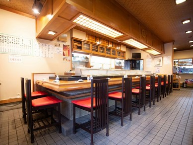 一見さんも常連さんも。“ホッ”と心休まる和やかな寛ぎの空間！