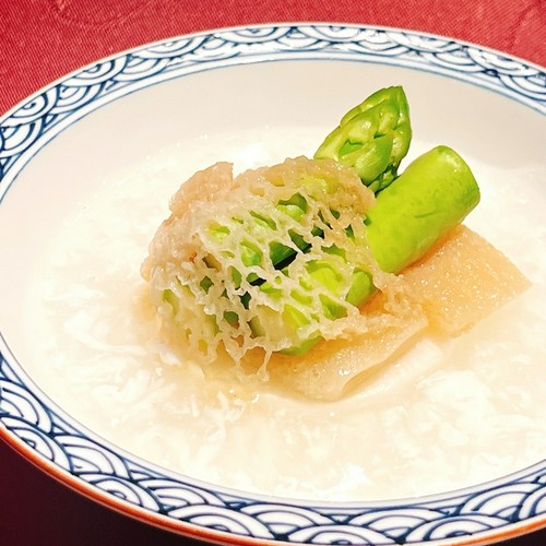 衣笠茸とアスパラのあんかけ