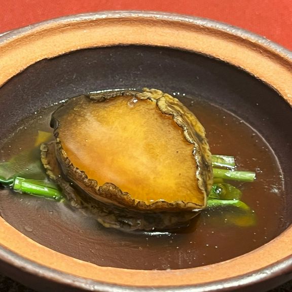 あわびのオイスター煮込み