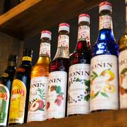 30分ごとに延長できる60分の飲み放題も用意。仲良しのメンバーで集まっての女子会にもピッタリです。お酒の種類も多く、ノンアルコールドリンクが豊富なのもポイントです。