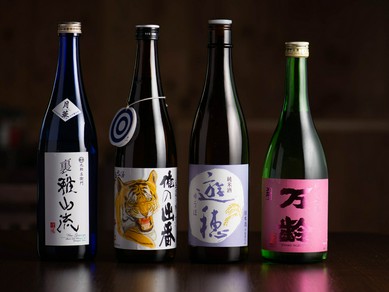 店主自ら各地を巡り地酒を発掘。メニューに載っていない逸品も