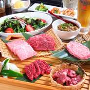 記念日には黒毛和牛のとろけるコースはいかがでしょう。
飲み放題込の6000円から11000円までご用意がございます。