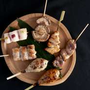 絶妙な火加減で仕上げる職人の一串一串に感動