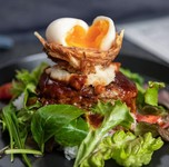 半熟卵のロコモコ