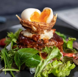 半熟卵のロコモコ