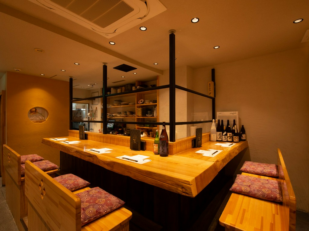 特別な日は和を感じる店内で上質な料理と日本酒を堪能