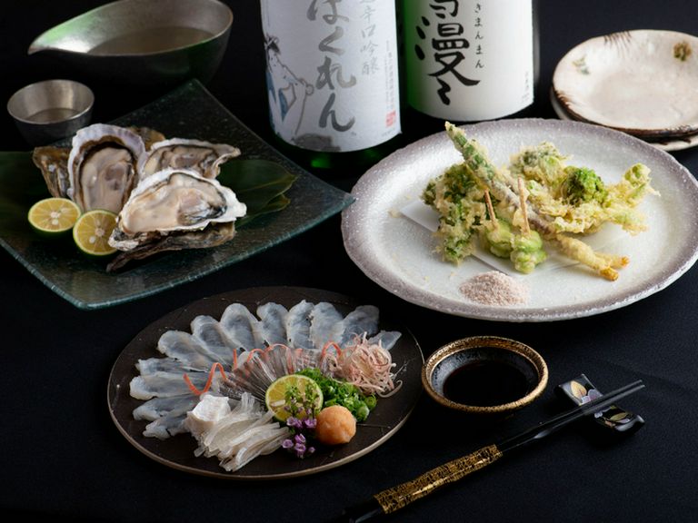 季節の味や全国各地から仕入れる“今が旬”の牡蠣を提供