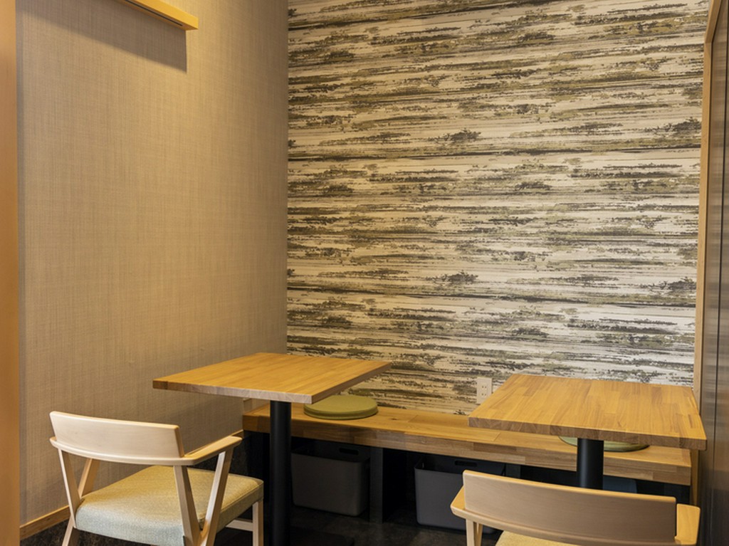 オシャレな店内も魅力。2人の時間を堪能できるうなぎ料理専門店