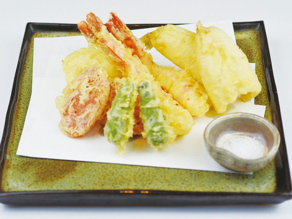 天ぷら盛り合わせ(魚介3種点、野菜2点)