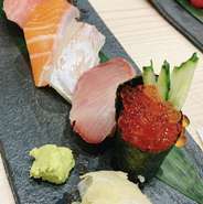 すし3種盛り…528円