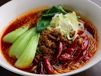 唐辛子と山椒の痺れる辛さがクセになる『四川麻辣坦々麺』