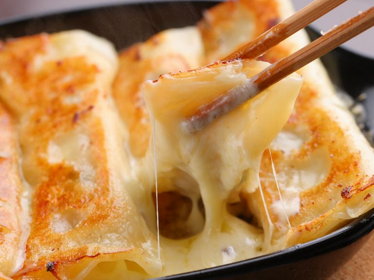 ゴルゴンゾーラチーズの餃子