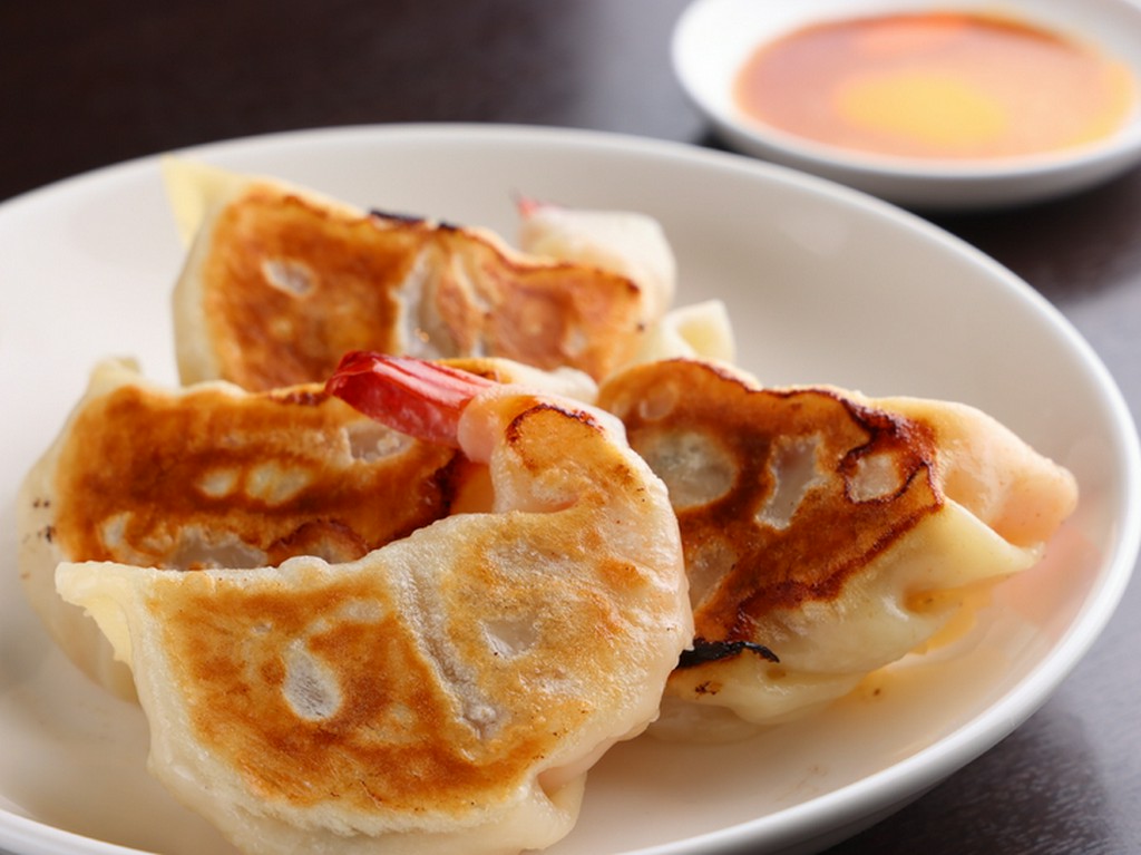 お代わりするゲストも多数。リピート率の高い『エビ餃子』