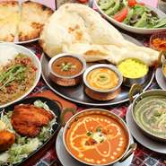 プラカスさんの母国・ネパールをはじめとしたアジア料理を中心に、玉子焼きなどの居酒屋メニューも楽しめるこちらのお店。ランチやディナー、テイクアウトなどさまざまなシーンで利用できます。