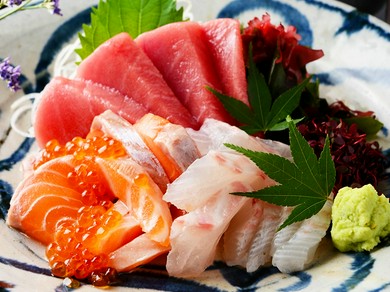 新鮮なお刺身や、貝焼を種類豊富に取り揃えております！