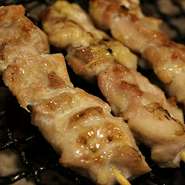 塩・タレ・黒胡椒　※各1本220円(税込)