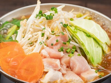 料理70品飲み物70種食べ飲み放題2000円。もつ鍋フェア開催中！