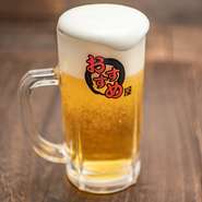 居酒屋界の風雲児が2000円食べ飲み放題の驚愕のコスパを実現。もつ鍋やお刺身、ステーキ丼やもも焼き、デザートまで全70品が食べ放題。3時間のご利用もOK。