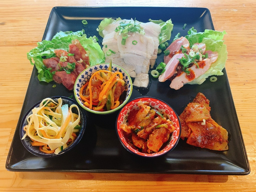 人気冷菜メニューの6種類を同時に味わえるお得な一皿『冷菜セット』