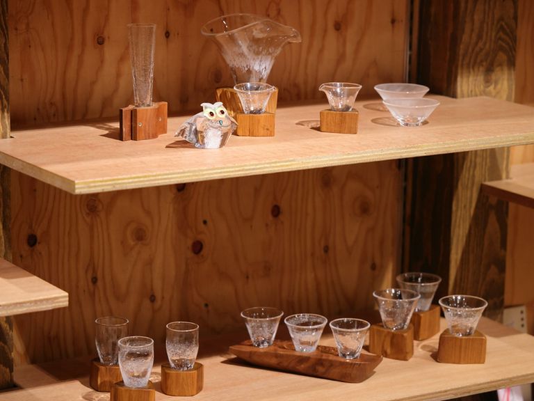 ペアリングの提案も可能。ソムリエが選ぶこだわりのお酒が自慢