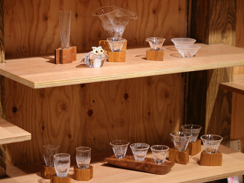 ペアリングの提案も可能。ソムリエが選ぶこだわりのお酒が自慢