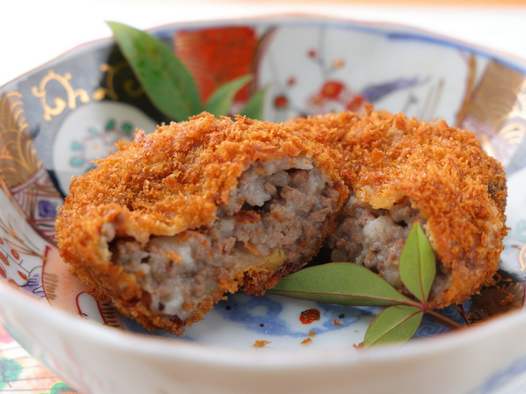 ホクホクとした食感がクセになる『里芋と短角牛のコロッケ』