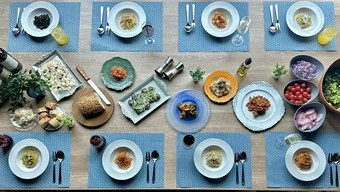 パスタ17種＋季節のサラダ・タパス、パン、カフェドリンクバーなどがセットになったランチプラン