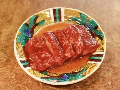 「秘伝のタレ」をしっかり染み込ませた『タレハラミ』