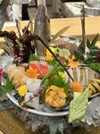 瀬戸内と宇和海を中心に旬の素材で贅を尽くした会席コースをご堪能ください。