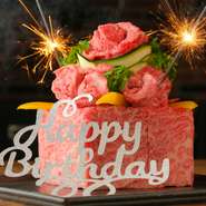 「本当にいいものを提供したい」との想いから、産地にこだわらず一番いい食材を仕入れるというこちらのお店。おいしい料理とプラスαのサプライズを用意して、訪れるゲストを迎えます。