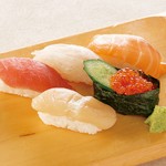 三崎港・長井港買参権取得。
鮮度抜群の鮮魚をお値打ち価格で御提供！！