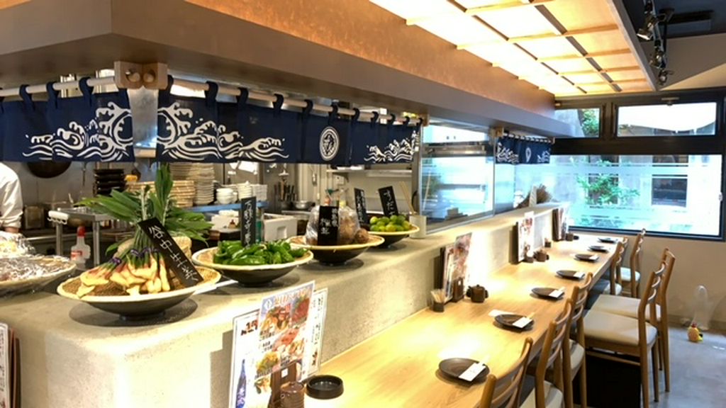カウンター席