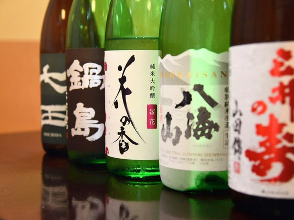 飲み放題付のコースは豊富な品揃え