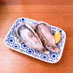 ※写真は「生牡蠣（2個）」
