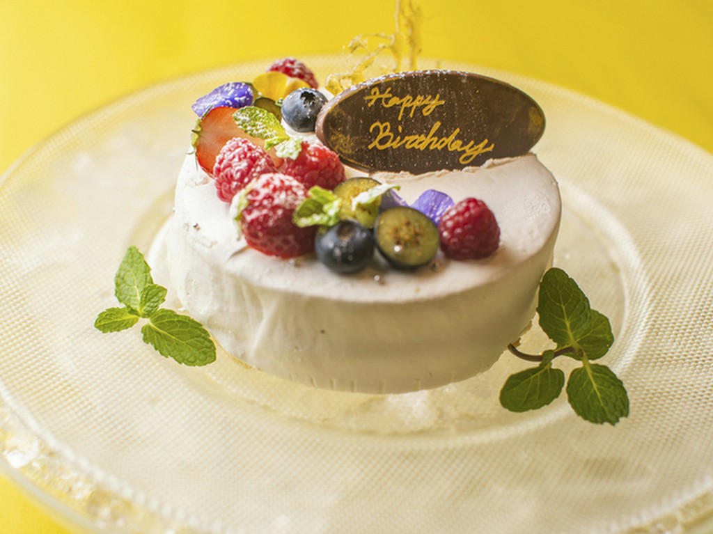 乾杯ドリンクと食後のカフェまでついているからゆったりできるのもおすすめポイント。