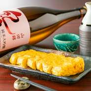 独自ルートも駆使して用意する日本酒を軸に、ドリンク類も充実。日本酒、焼酎、ワイン、果実酒など、料理や好みに合わせて選べます。サワー類に使用する焼酎一つにもこだわりが。悪酔いしにくく、深い味わいです。