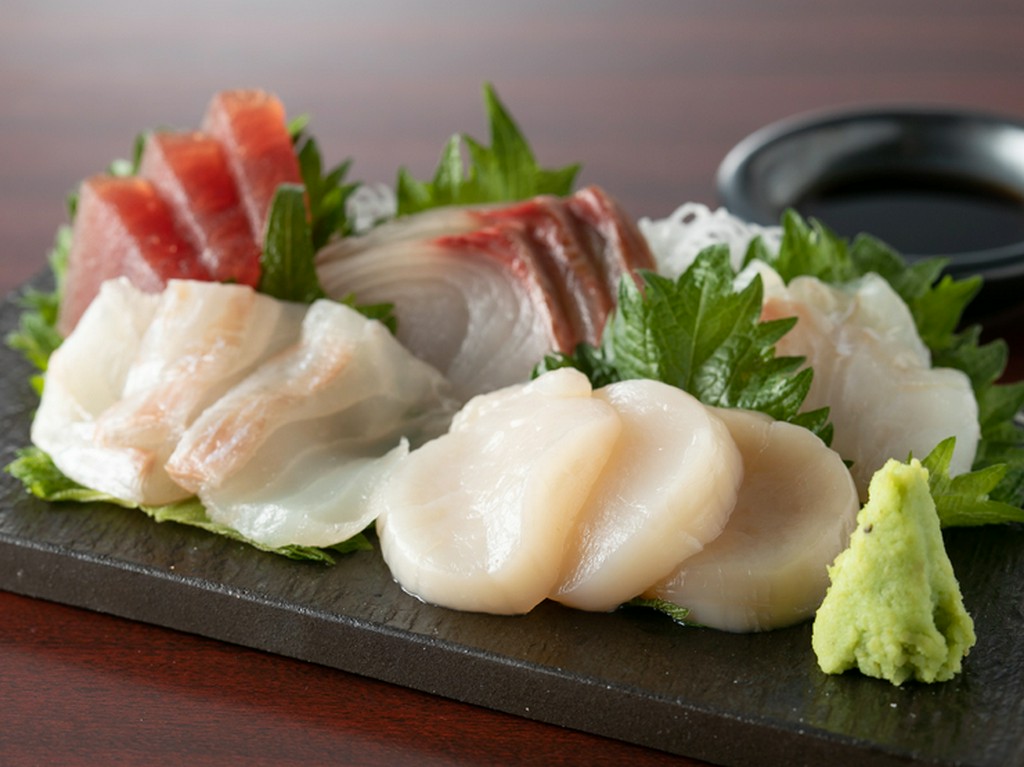 魚介や野菜など、ベース食材は9割を国産で用意