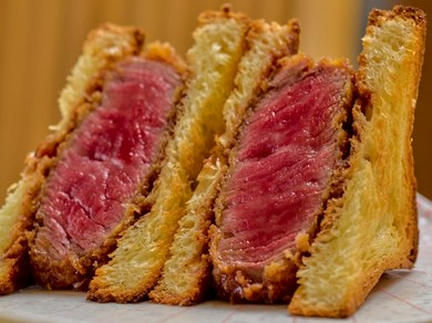 厳選和牛ヒレのブリオッシュサンド