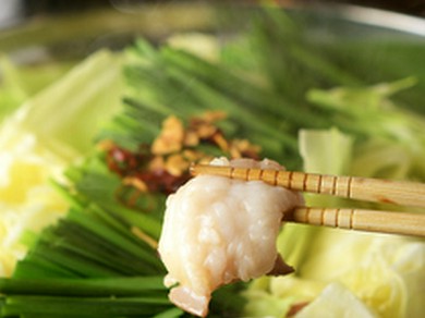 【寒い日は鍋◎】牛もつ鍋（しょうゆ、白味噌、白湯）一人前