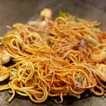 まず！麺が旨い!!もちもちの太麺、その麺で作り上げたソース焼きそば！本当に美味しいんです！