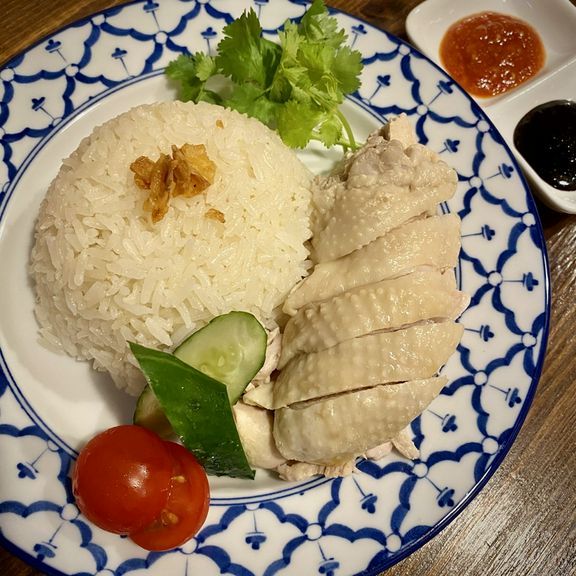 海南鷄飯(シンガポール式チキンライス)