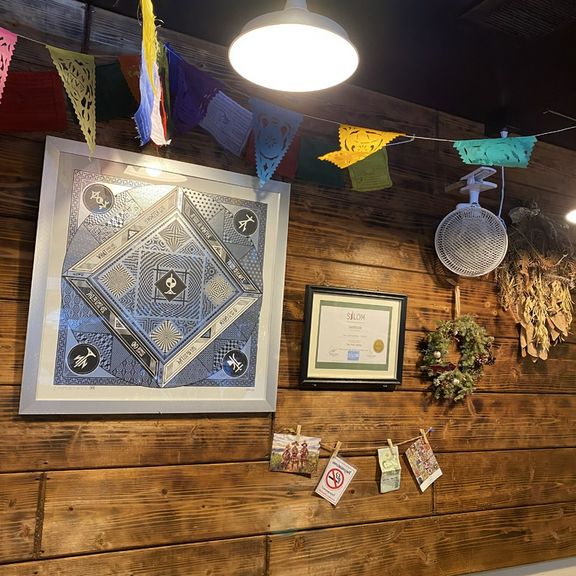 店内、装飾品