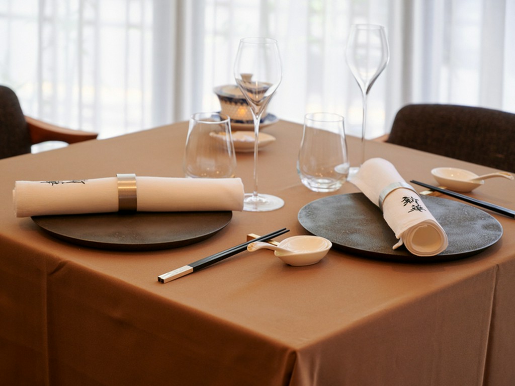 落ち着いた雰囲気の店内は、しっとりとした大人の空間