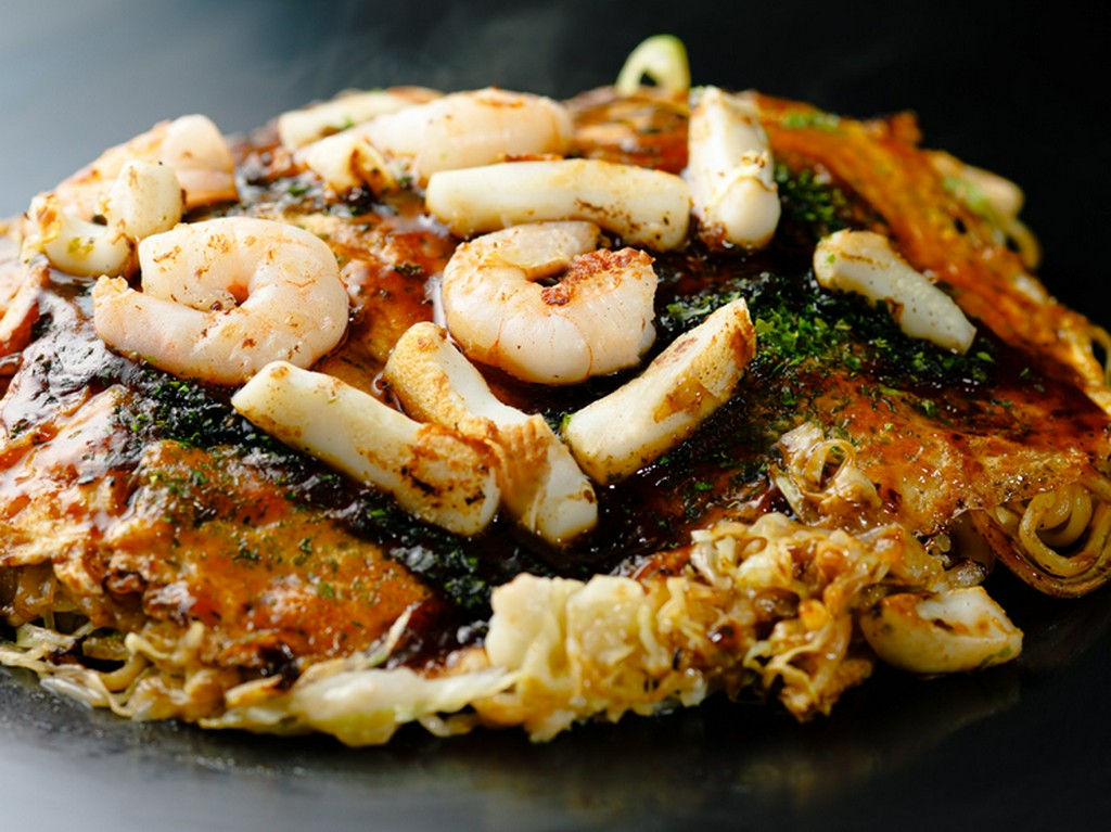 広島の本格店採用の鉄板にこだわった『広島お好み焼き』