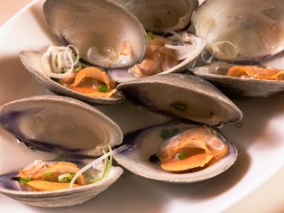 海の幸をはじめとした、新鮮な食材たち